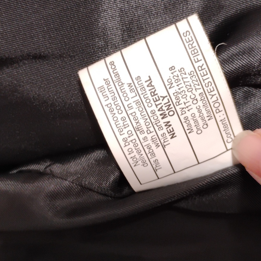 Guess Black Puffer Coat W Silver Detail Sz.M Gently Worn - Picture 13 of 15